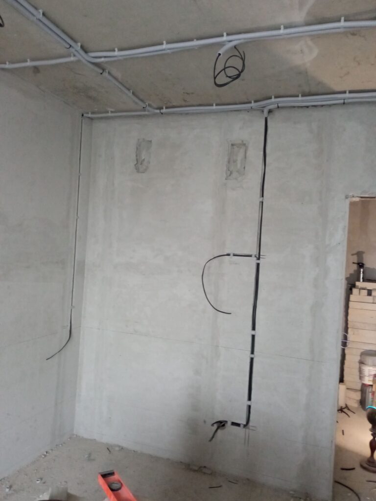 Штроба в бетоне